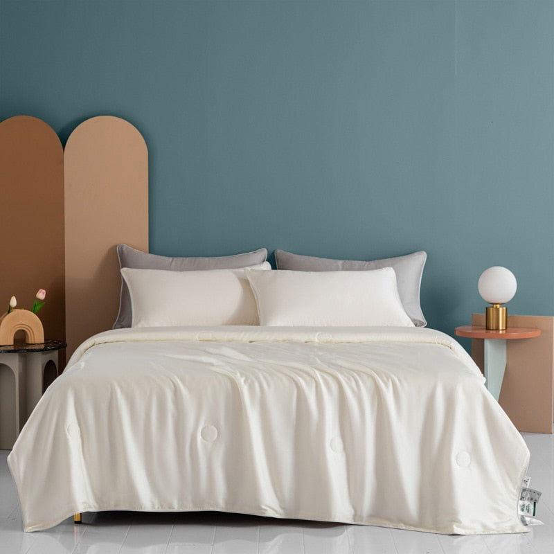 BreezyDream - Lightweight Cooling Blanket - Laven Club