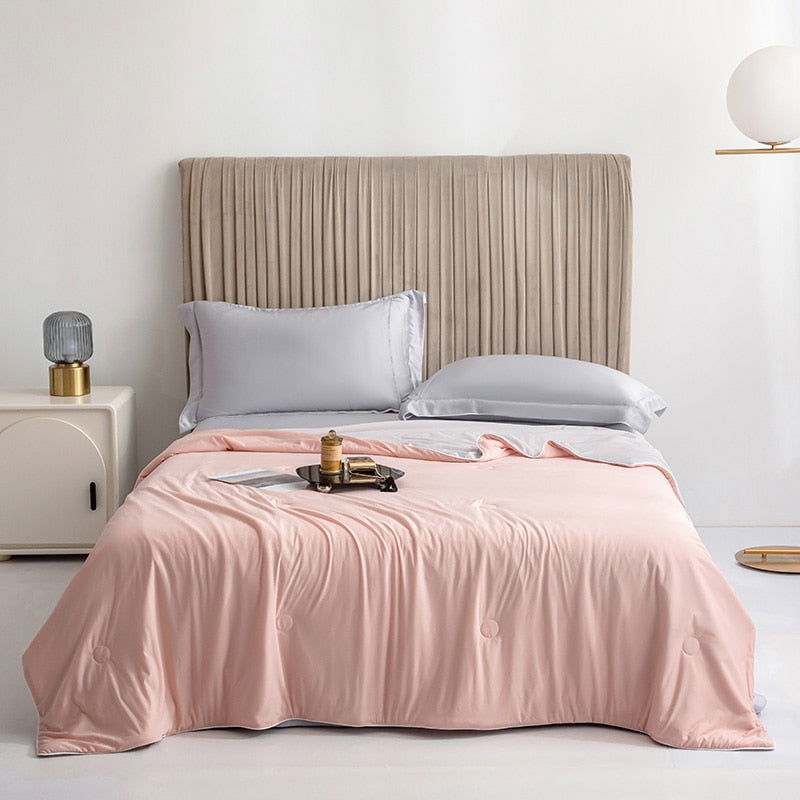 BreezyDream - Lightweight Cooling Blanket - Laven Club