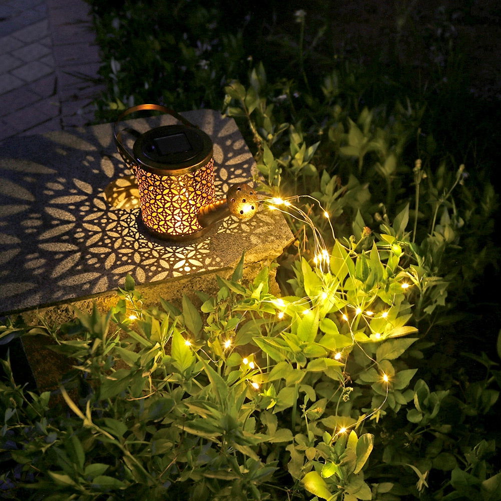 WATERING CAN SOLAR LAMP - Laven Club