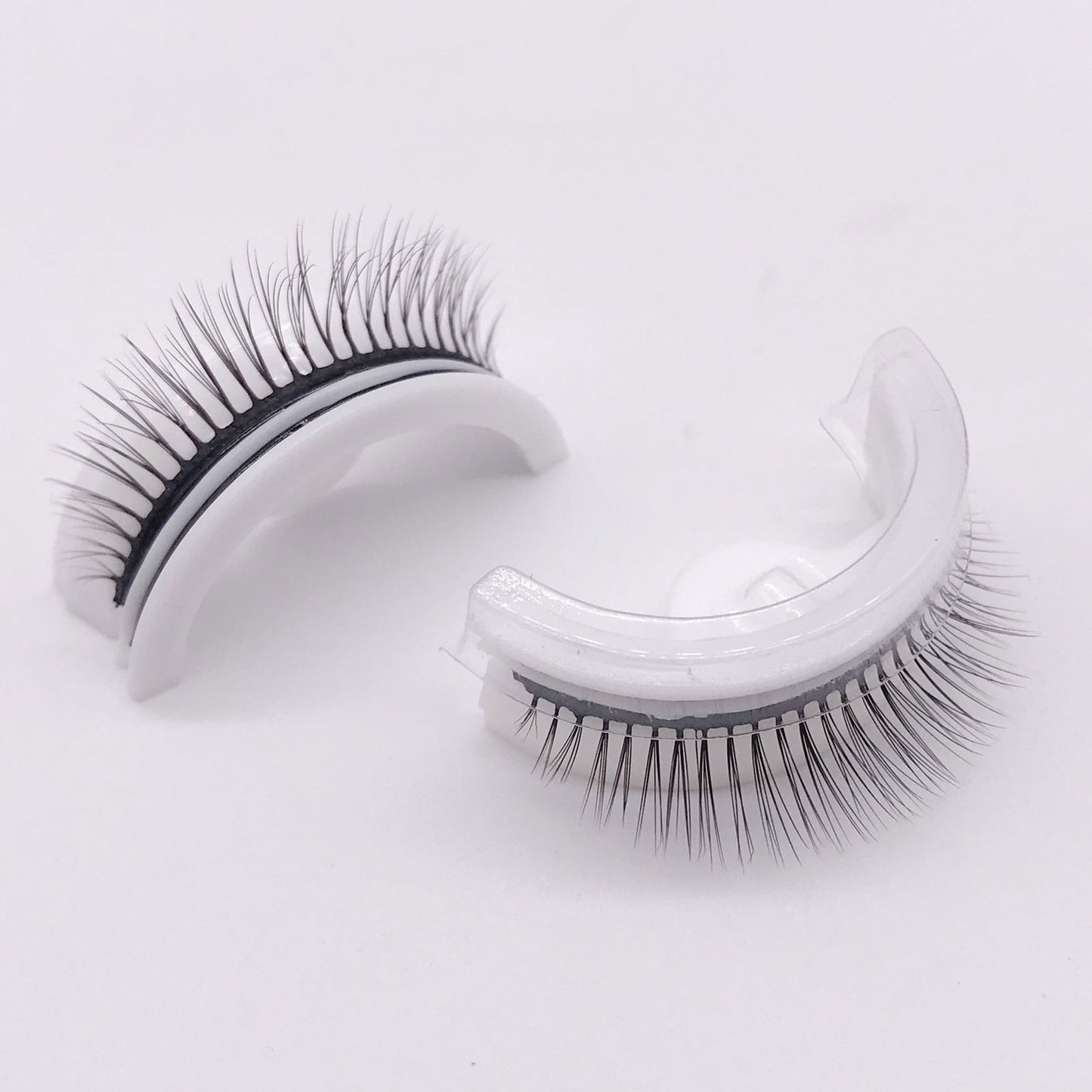 Waterproof – Reusable Self-Adhesive Eyelashes - Laven Club